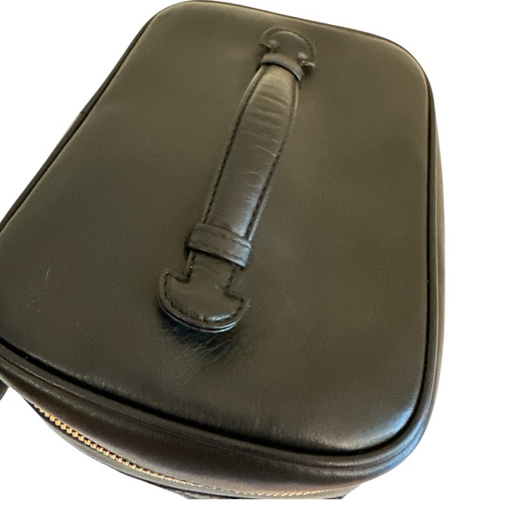 💎Chanel Quilted Coco Vanity Case💎 - Picture 7 of 12